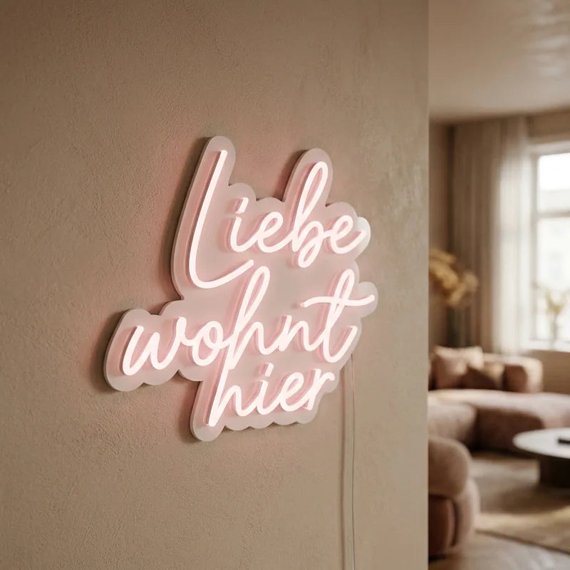 LED Neonschild Liebe wohnt hier – Wohndeko – Neon Atelier