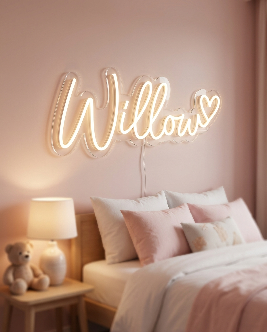 LED-Neonschild „Willow“ im zartrosa Kinderzimmer – Neon Atelier